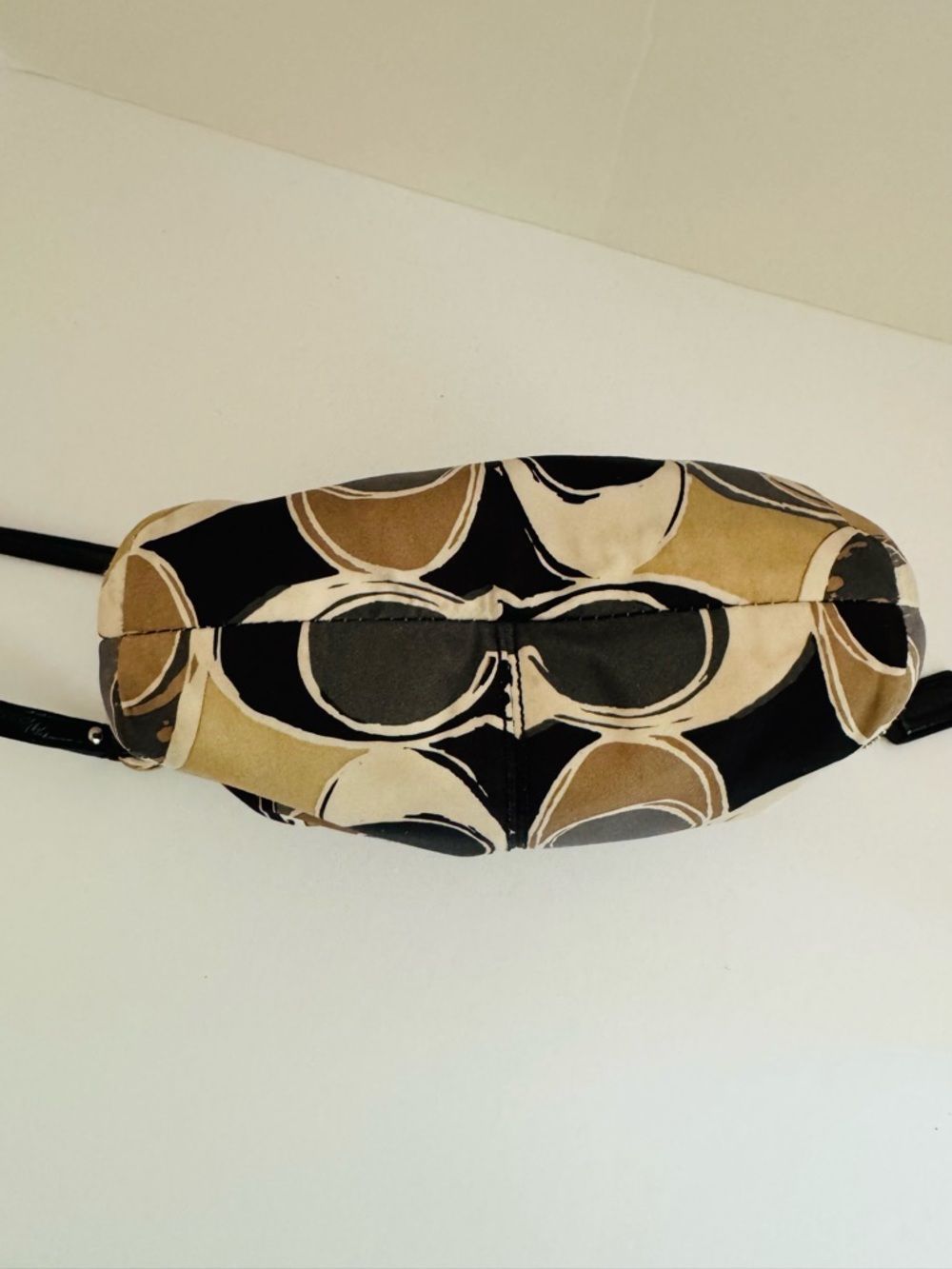 Coach Signature Scarf Print Swingpack Crossbody Bag Neutral Black Tan Y2K - Picture 14 of 17